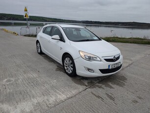 2011 - Opel Astra Manual