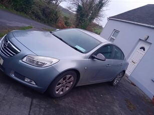 2011 - Opel Insignia Manual