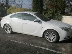 2011 - Opel Insignia Manual