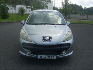 2011 - Peugeot 207 Manual