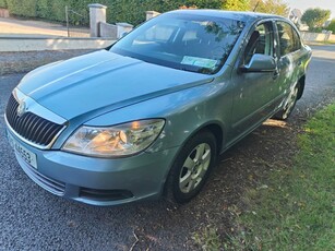 2011 - Skoda Octavia Manual