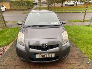 2011 - Toyota Yaris Manual