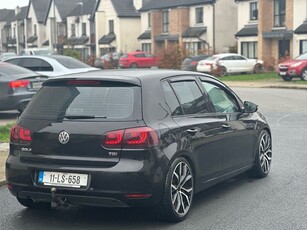 2011 - Volkswagen Golf Manual