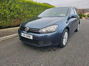 2011 - Volkswagen Golf Manual