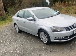 2011 - Volkswagen Passat Manual