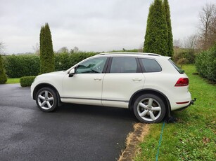 2011 - Volkswagen Touareg Automatic