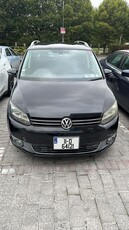 2011 - Volkswagen Touran Automatic