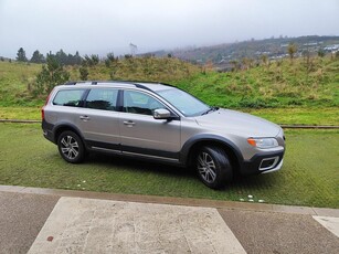 2011 - Volvo XC70 Manual