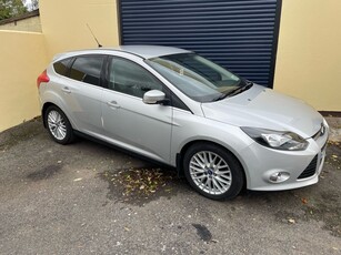 2012 - Ford Focus Manual