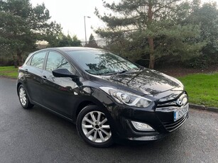 2012 - Hyundai i30 Manual