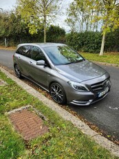 2012 - Mercedes-Benz B-Class Manual