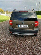 2012 - Skoda Yeti Manual