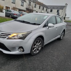 2012 - Toyota Avensis Manual