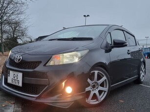 2012 - Toyota Yaris Manual