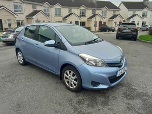 2012 - Toyota Yaris Manual