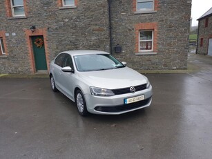 2012 - Volkswagen Jetta Manual