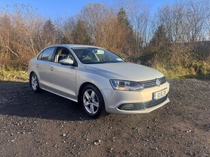 2012 - Volkswagen Jetta Manual