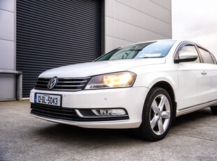 2012 - Volkswagen Passat Manual