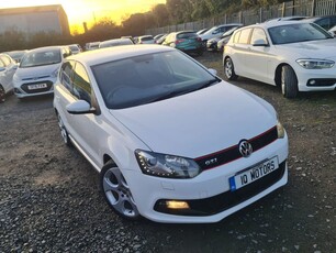 2012 - Volkswagen Polo Automatic