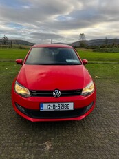 2012 - Volkswagen Polo Manual