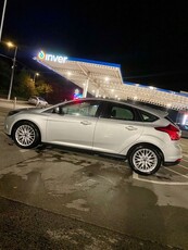 2013 - Ford Focus Manual