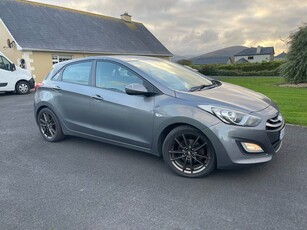 2013 - Hyundai i30 Manual