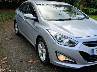 2013 - Hyundai i40 Manual