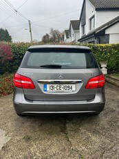 2013 - Mercedes-Benz B-Class Manual