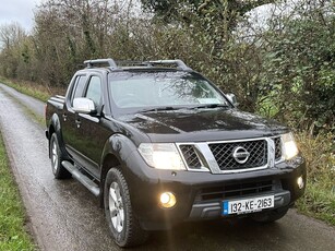 2013 - Nissan Navara ---