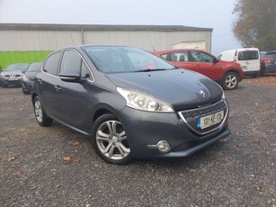 2013 - Peugeot 208 Manual