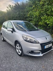 2013 - Renault Scenic Manual