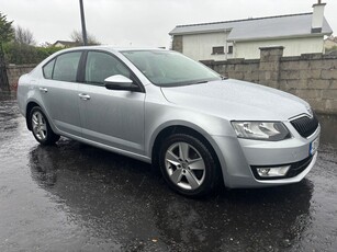 2013 - Skoda Octavia Manual