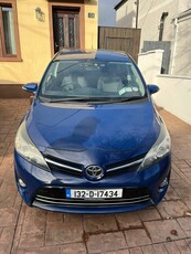 2013 - Toyota Verso Manual