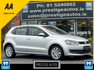 2013 - Volkswagen Polo Automatic