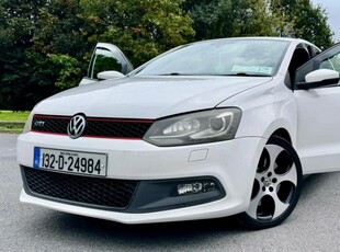 2013 - Volkswagen Polo Automatic