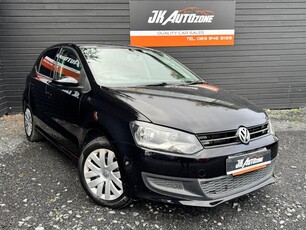 2013 - Volkswagen Polo Automatic