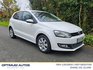 2013 - Volkswagen Polo Manual