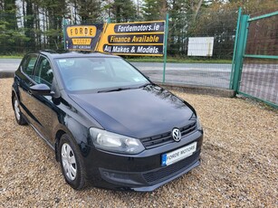 2013 - Volkswagen Polo Manual