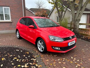 2013 - Volkswagen Polo Manual