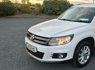 2013 - Volkswagen Tiguan Manual