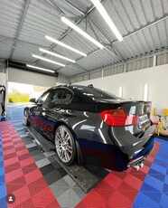 2014 - BMW 3-Series Manual