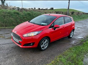 2014 - Ford Fiesta Manual