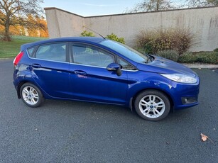 2014 - Ford Fiesta Manual