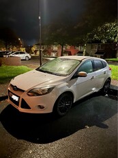 2014 - Ford Focus Manual