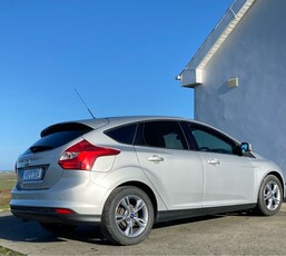 2014 - Ford Focus Manual