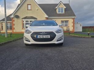 2014 - Hyundai i40 Manual