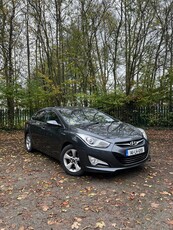 2014 - Hyundai i40 Manual