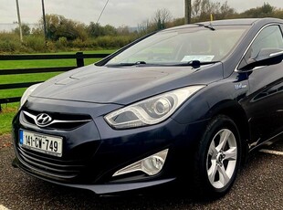 2014 - Hyundai i40 Manual