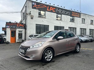 2014 - Peugeot 208 Manual