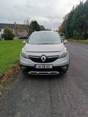 2014 - Renault Scenic Manual